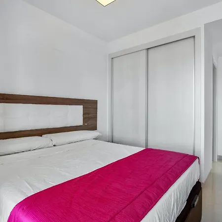 Apartamento Spacious In With Sea View