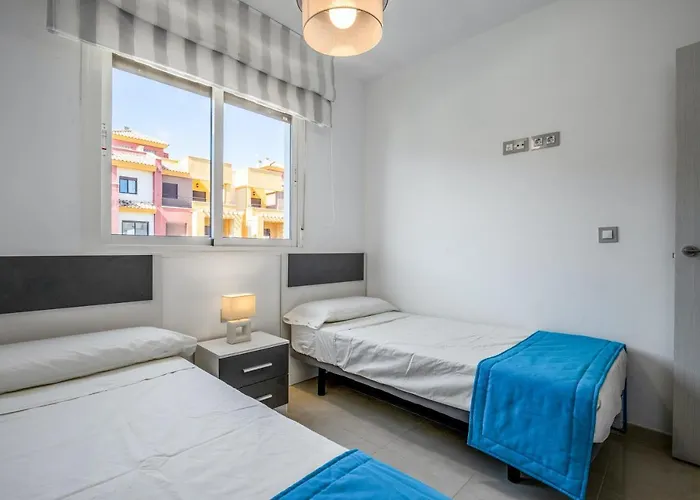 Spacious In With Sea View *